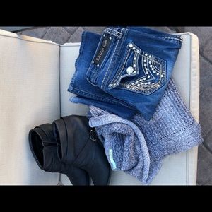 Blue LA Idol blue jeans, in good condition!